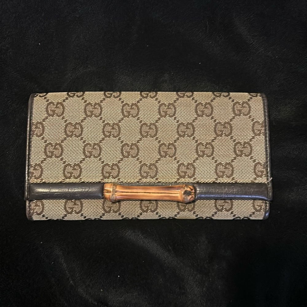 Authentic 🎈Bamboo Gucci wallet